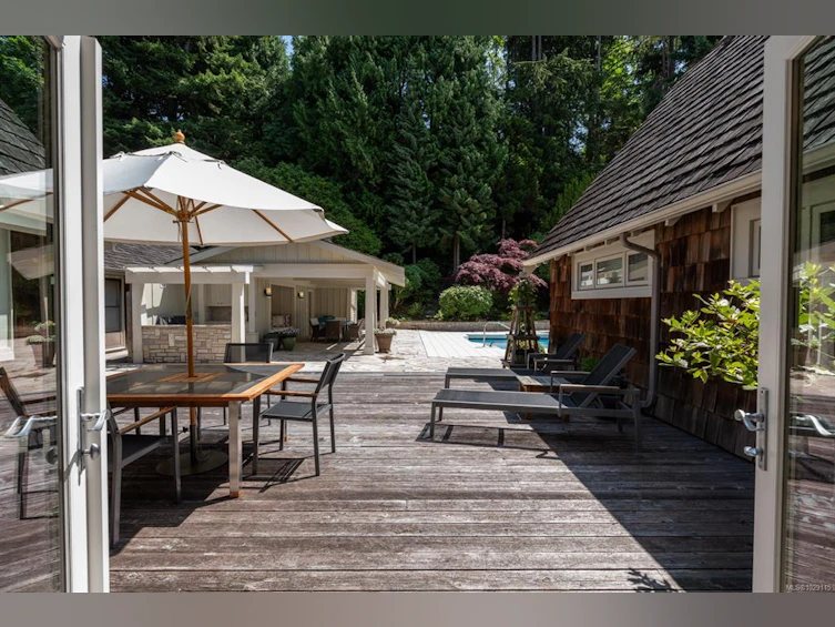 382 Judges Row, Qualicum Beach, BC, V9K 1G6 - 42
