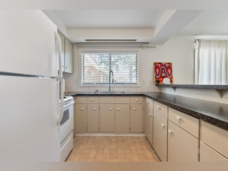 382 Judges Row, Qualicum Beach, BC, V9K 1G6 - 60
