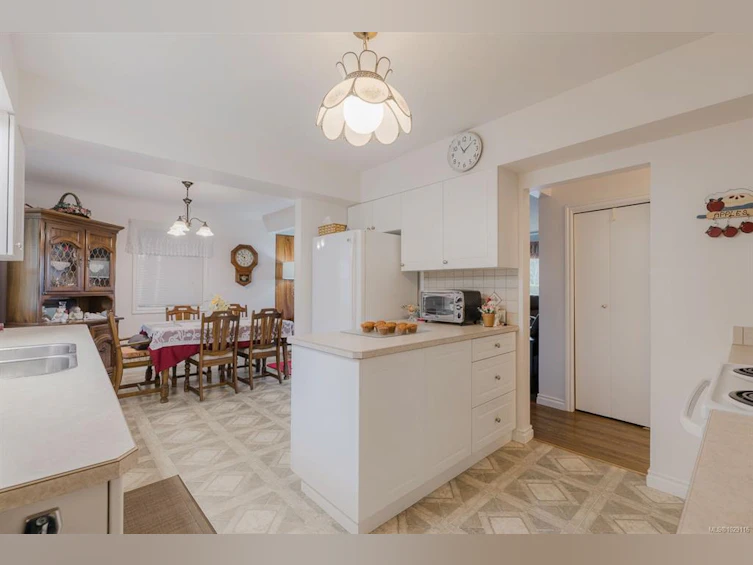 3820 South Oyster School Road, Saltair, BC, V9G 1Z5 - 28