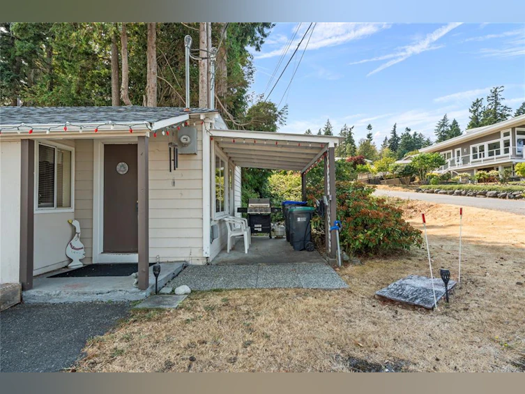 35 Bowser Road, Bowser/Deep Bay, BC, V0R 1G0 - 45