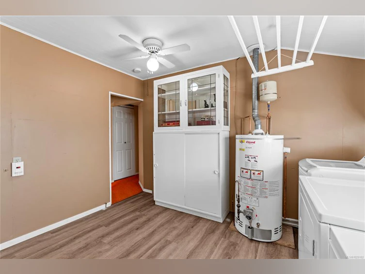 35 Bowser Road, Bowser/Deep Bay, BC, V0R 1G0 - 34