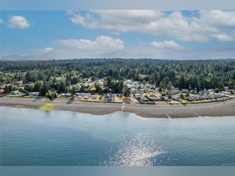 35 Bowser Road, Bowser/Deep Bay, BC, V0R 1G0 - 9