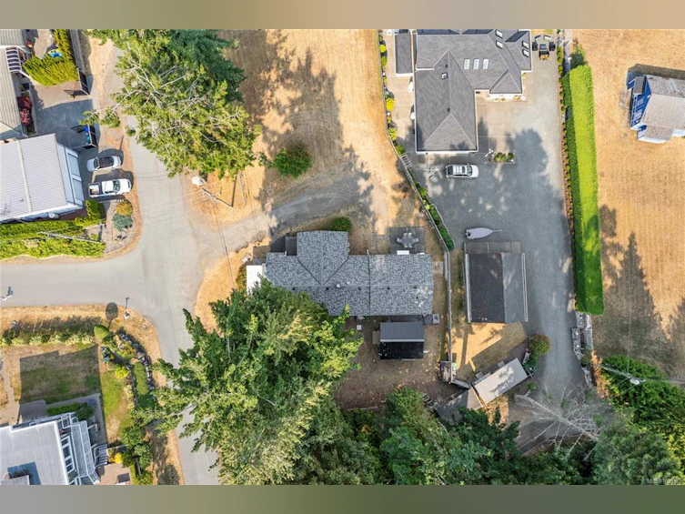 35 Bowser Road, Bowser/Deep Bay, BC, V0R 1G0 - 72