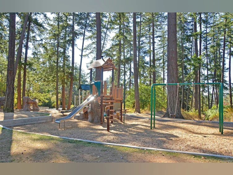 Lot N W Burnside Road, Saanich, BC, V8Z 1N4 - 17