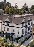 5 820 Dunsmuir Road