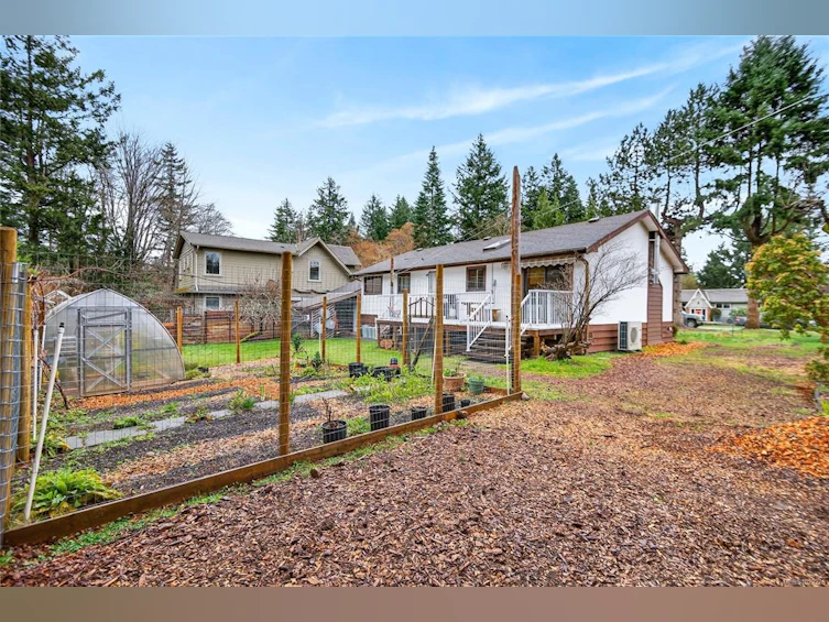 1516 Balsam Avenue, Comox, BC, V9M 2P2 - 24