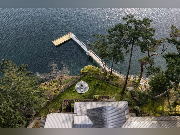 250 Holmes Road, Salt Spring Island, BC, V8K 1T6 - 6