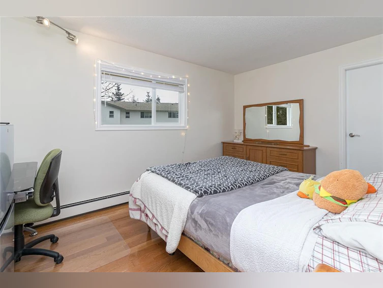 4243 Maimie Place, Saanich, BC, V8N 5T4 - 29