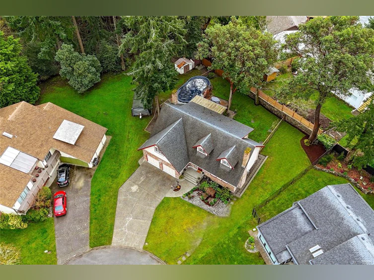 4243 Maimie Place, Saanich, BC, V8N 5T4 - 53
