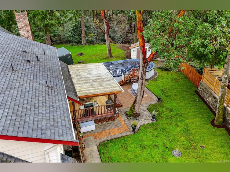 4243 Maimie Place, Saanich, BC, V8N 5T4 - 54