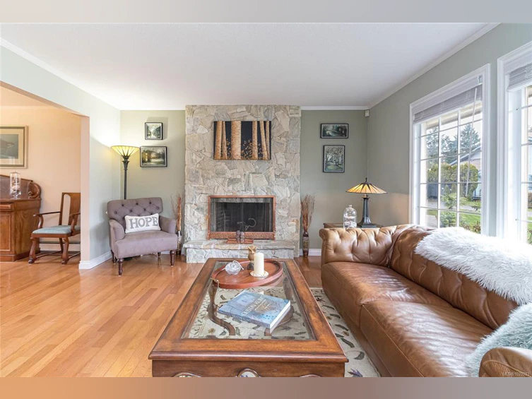 4243 Maimie Place, Saanich, BC, V8N 5T4 - 7