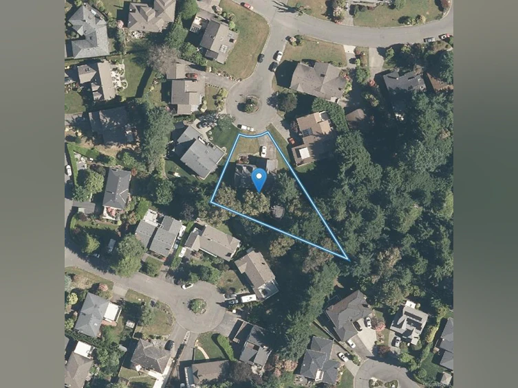4243 Maimie Place, Saanich, BC, V8N 5T4 - 55