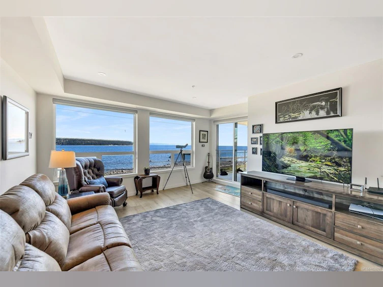302-536 Island Highway, Campbell River, BC, V9W 1A5 - 3