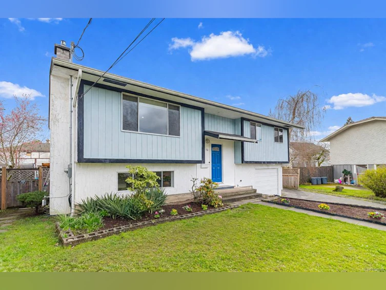 10015 Simkin Place, Sidney, BC, V8L 3N5 - 2