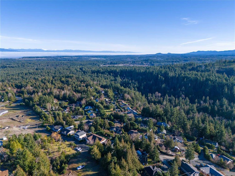 1747 Dar's Place, Qualicum Beach, BC, V9K 2S3 - 66