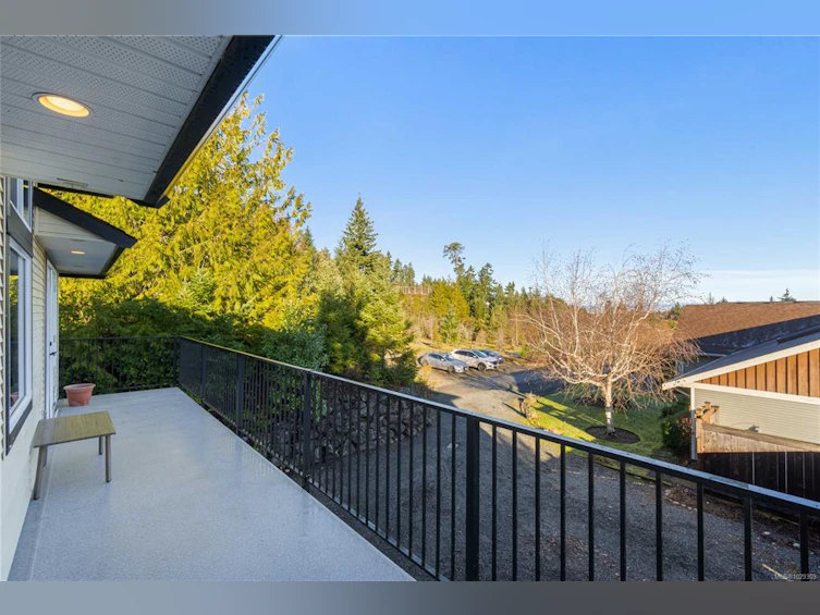 1747 Dar's Place, Qualicum Beach, BC, V9K 2S3 - 39