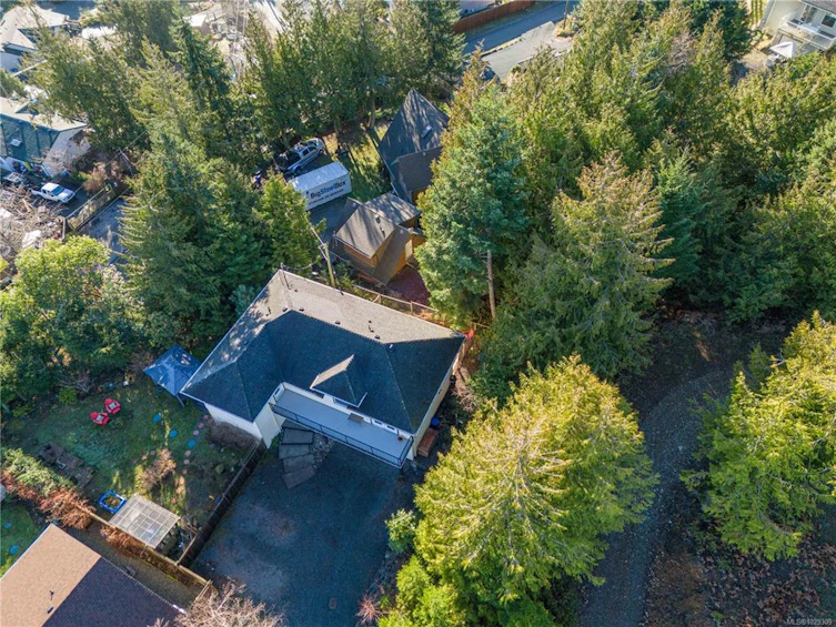 1747 Dar's Place, Qualicum Beach, BC, V9K 2S3 - 60
