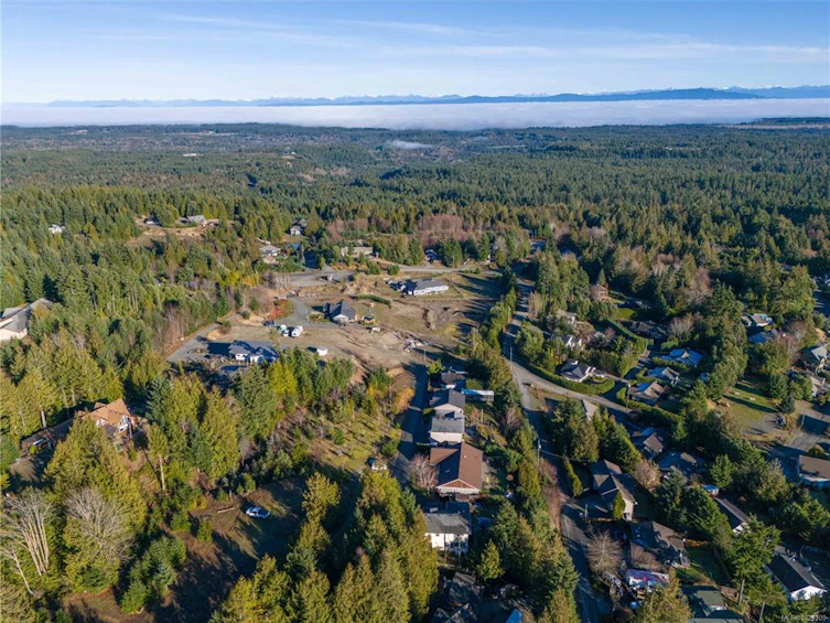 1747 Dar's Place, Qualicum Beach, BC, V9K 2S3 - 62