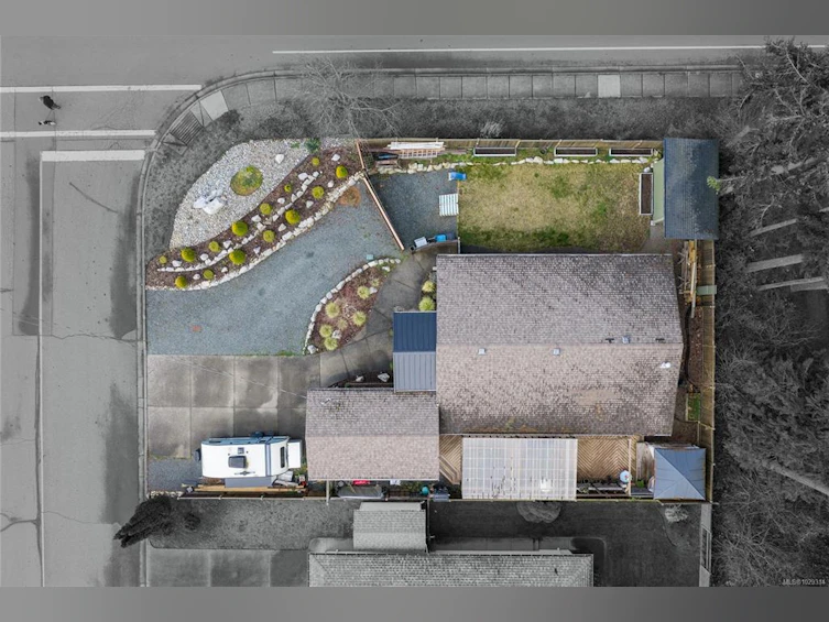 791 Forsyth Avenue, Parksville, BC, V9P 1E5 - 9
