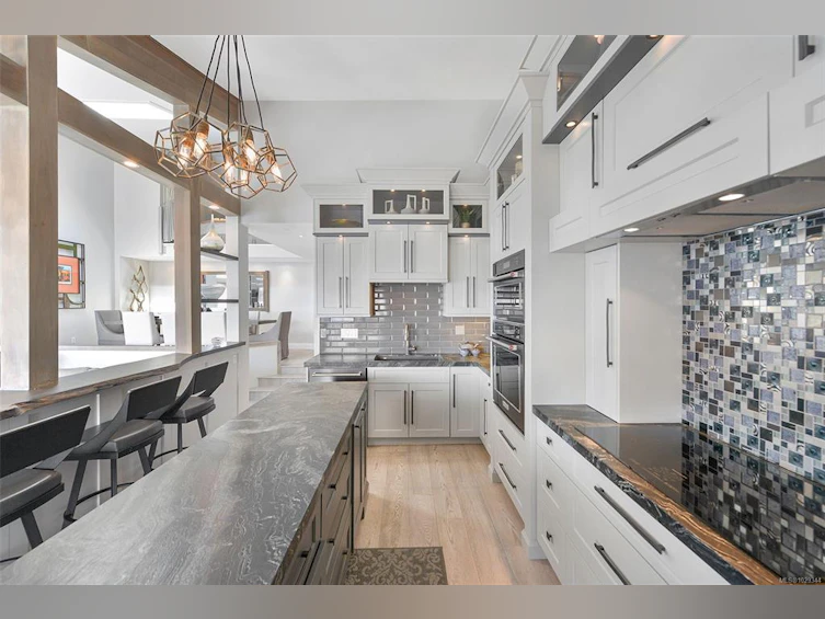 2-630 Seaforth Street, Victoria, BC, V9A 3R7 - 10