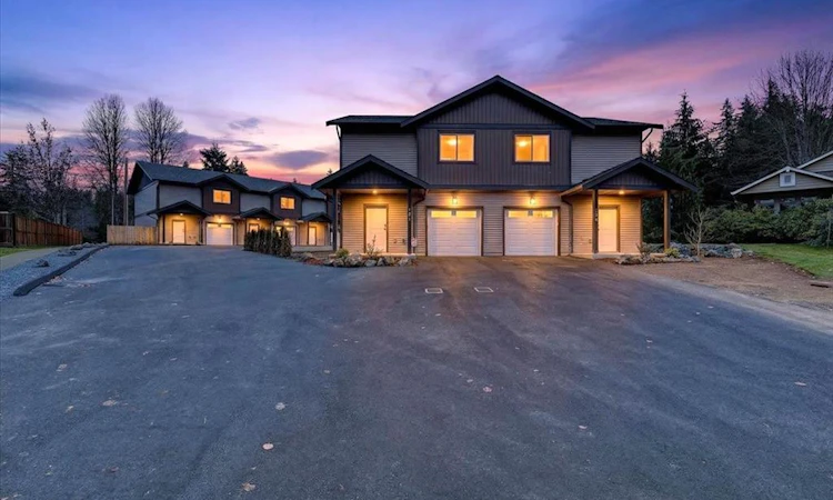 101-5535 E Woodland Crescent
