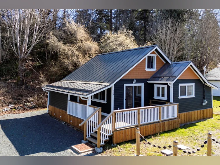 683 Green Road, Quadra Island, BC, V0P 1N0 - 32
