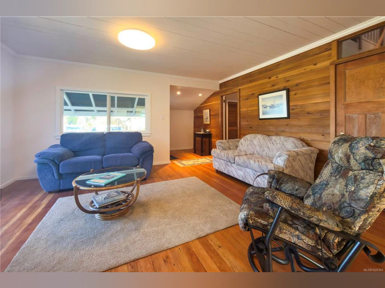 683 Green Road, Quadra Island, BC, V0P 1N0 - 3