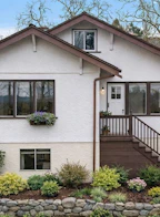 1085 Primrose Road