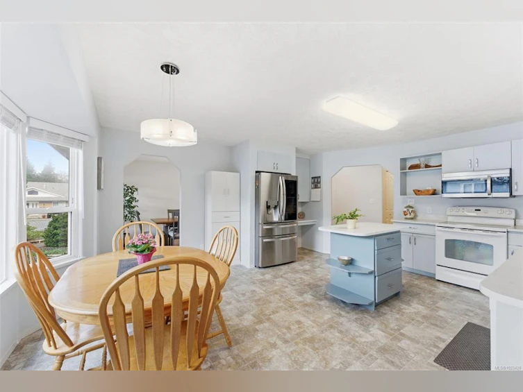 1149 Walkem Road, Ladysmith, BC, V9G 1P7 - 10
