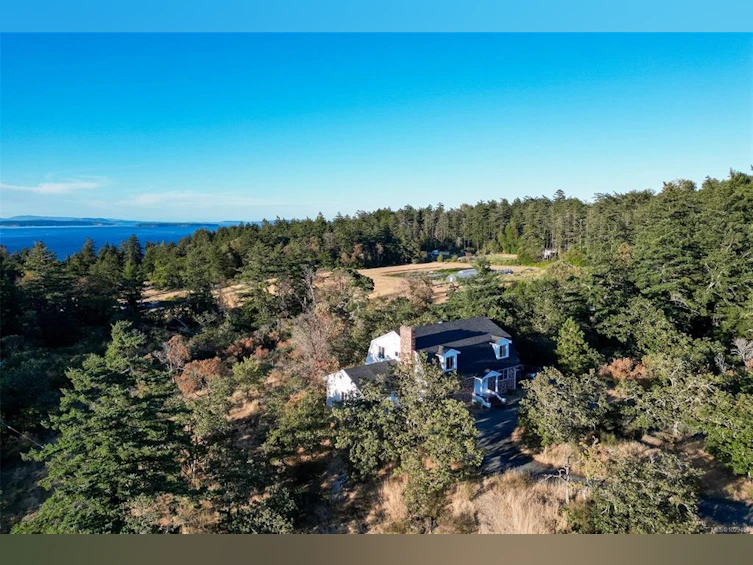 4589 Blenkinsop Road, Saanich, BC, V8X 2C7 - 31