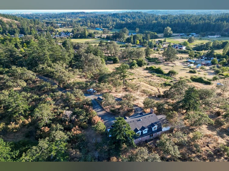 4589 Blenkinsop Road, Saanich, BC, V8X 2C7 - 28