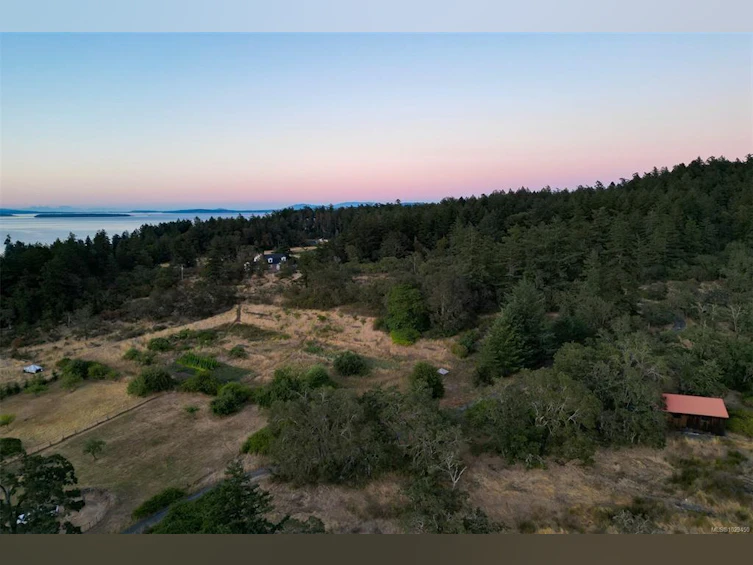 4589 Blenkinsop Road, Saanich, BC, V8X 2C7 - 43