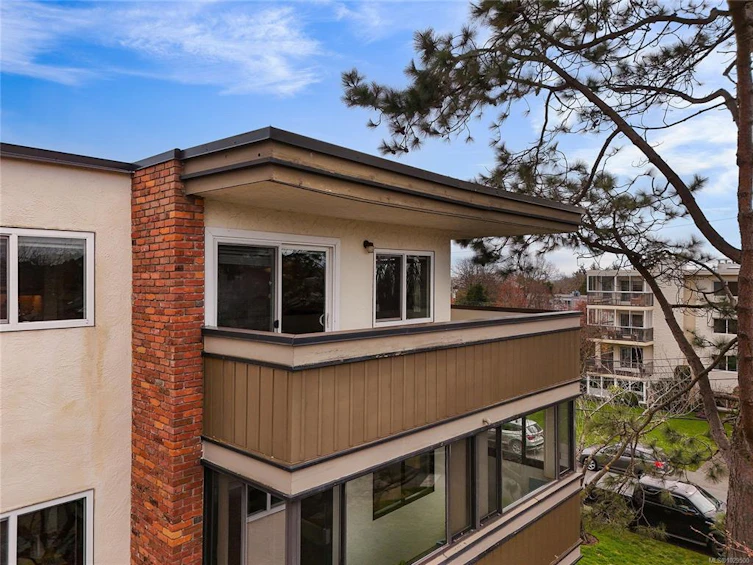 401-2535 Cadboro Bay Road, Oak Bay, BC, V8R 5J1 - 22