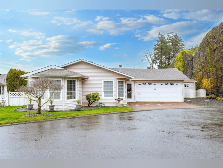 46 Eagle Lane, View Royal, BC, V9A 7M2