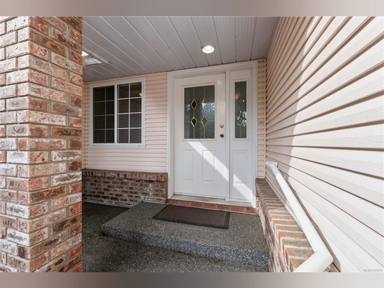 282 Carnduff Place, Nanaimo, BC, V9R 6Y5 - 2