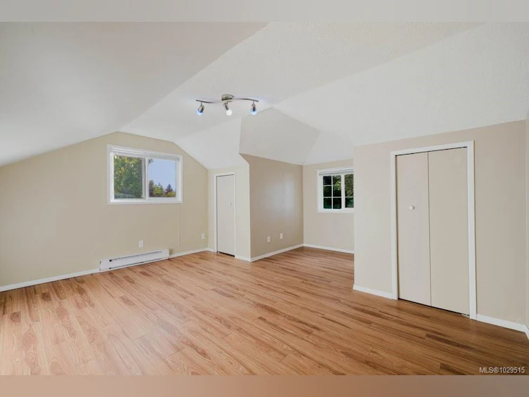 4815 Cordova Bay Road, Saanich, BC, V8Y 2J8 - 31