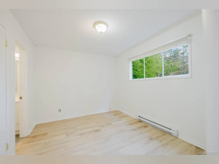 4815 Cordova Bay Road, Saanich, BC, V8Y 2J8 - 27