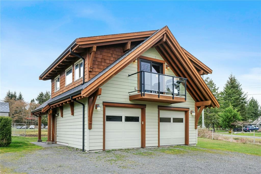 1705 Tames Road, Comox, BC, V9J 1X9