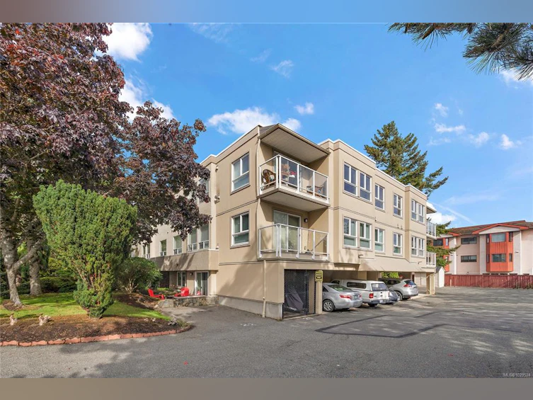 206-9919 Fourth Street, Sidney, BC, V8L 2Z6 - 26