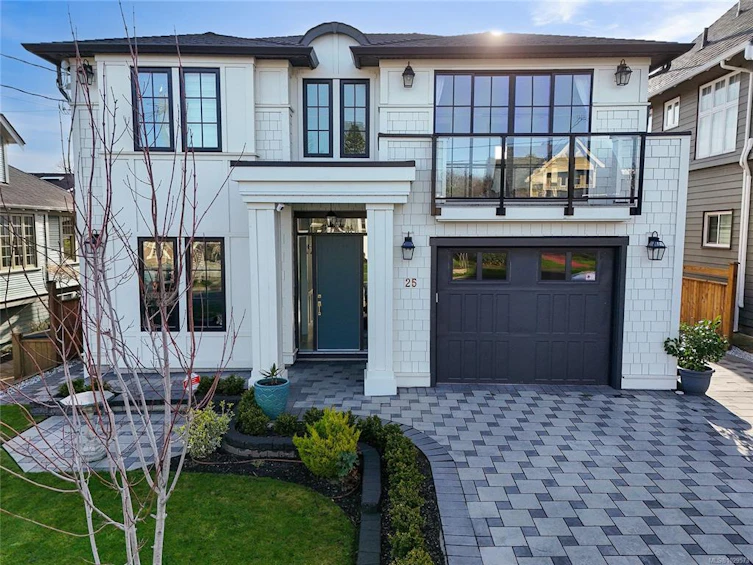 25 Howe Street, Victoria, BC, V8V 4K2 - 4