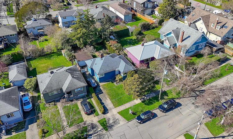444 Stannard Avenue