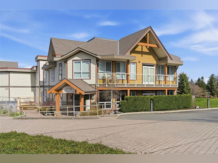 204-439 College Road, Qualicum Beach, BC, V9K 0B2 - 2