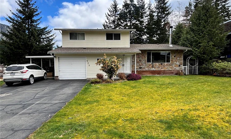 529 Cedar Crescent