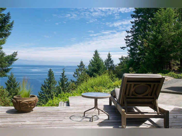 765 Horseshoe Road, Gabriola Island, BC, V0R 1X3 - 2