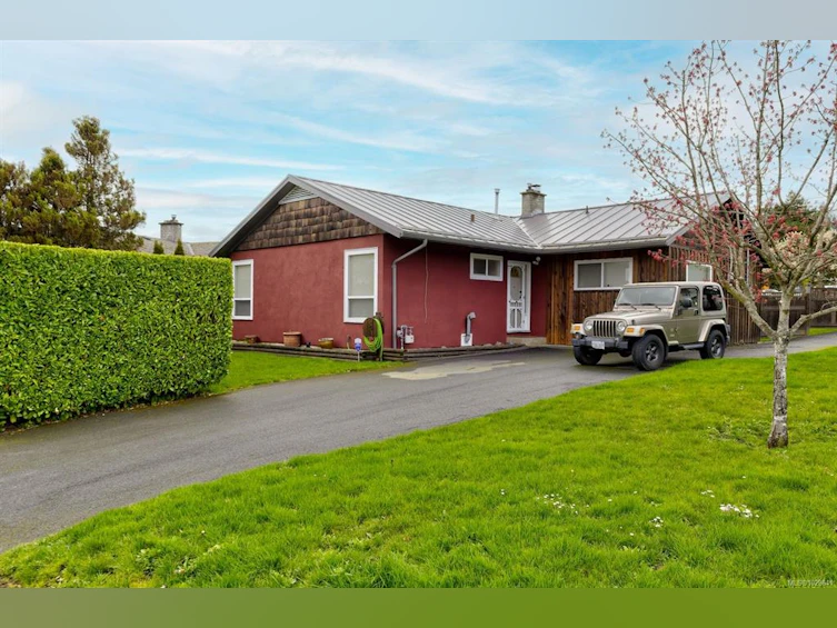 1588 Charlotte Street, Crofton, BC, V0R 1R0 - 2