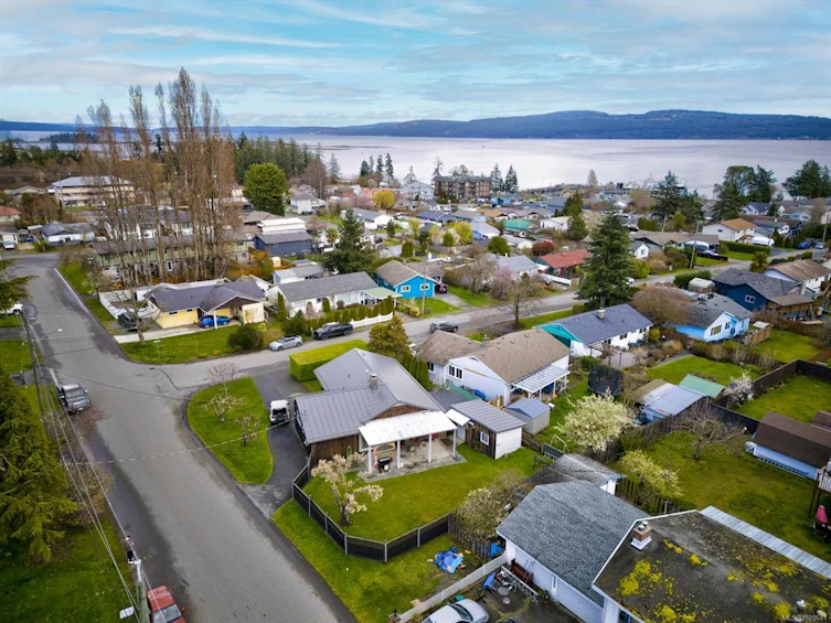 1588 Charlotte Street, Crofton, BC, V0R 1R0 - 9