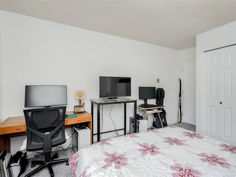 1010 Scottswood Lane, Saanich, BC, V8Y 2Y2 - 13