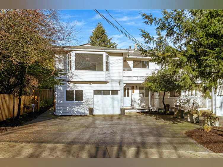 3165 Gibbins Road, Duncan, BC, V9L 1G5 - 3