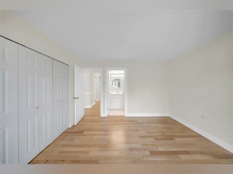 405-420 Linden Avenue, Victoria, BC, V8V 4G3 - 14