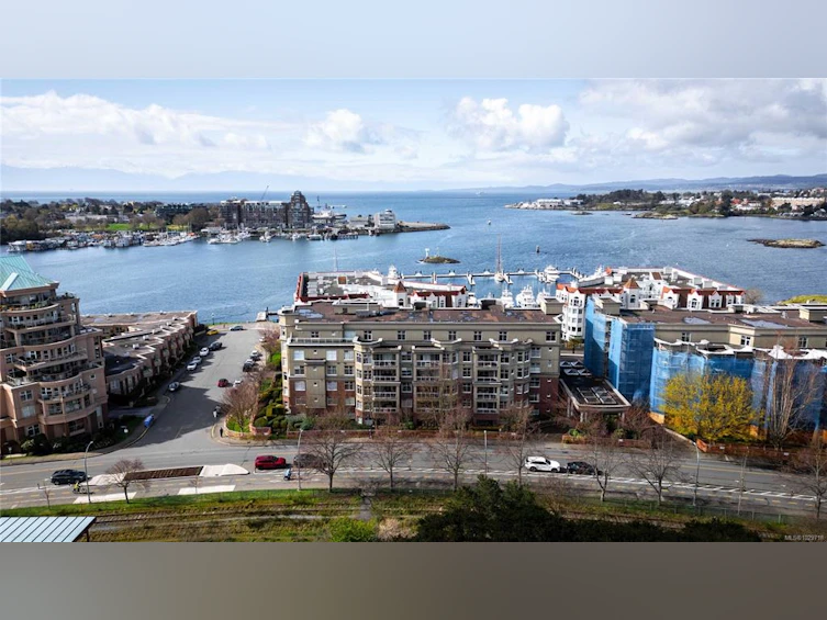 201-165 Kimta Road, Victoria, BC, V9A 7P1